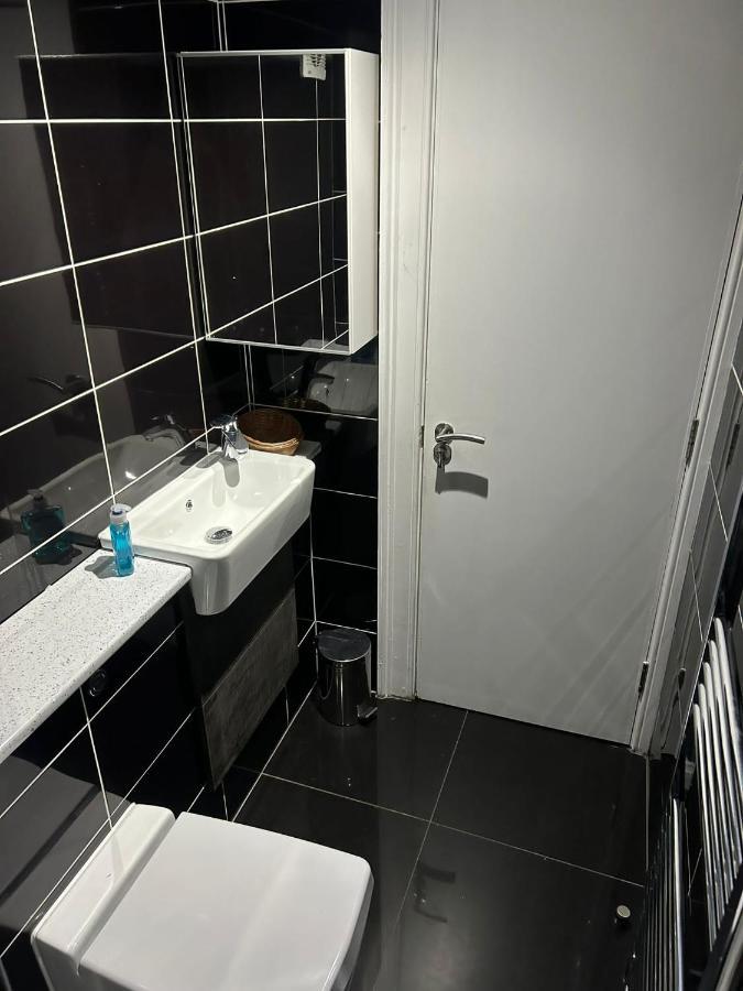 Twin Room With En-Suite Edinburg Exteriör bild